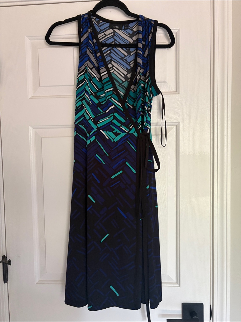 Apt. 9 Teal, Navy & Light Blue Geometric Wrap Dress size Medium
